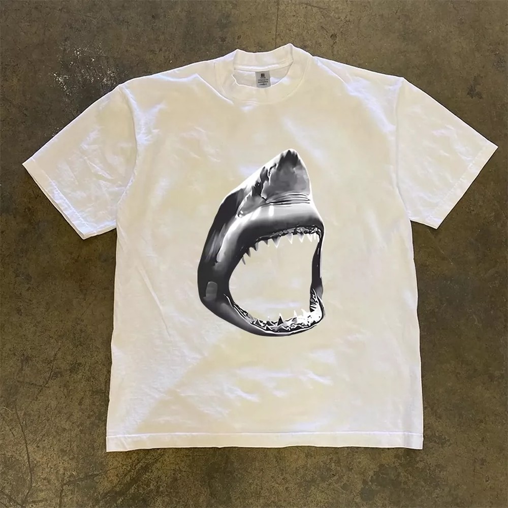Women'S Young Fashion - Great White Shark T-Shirt Men Women