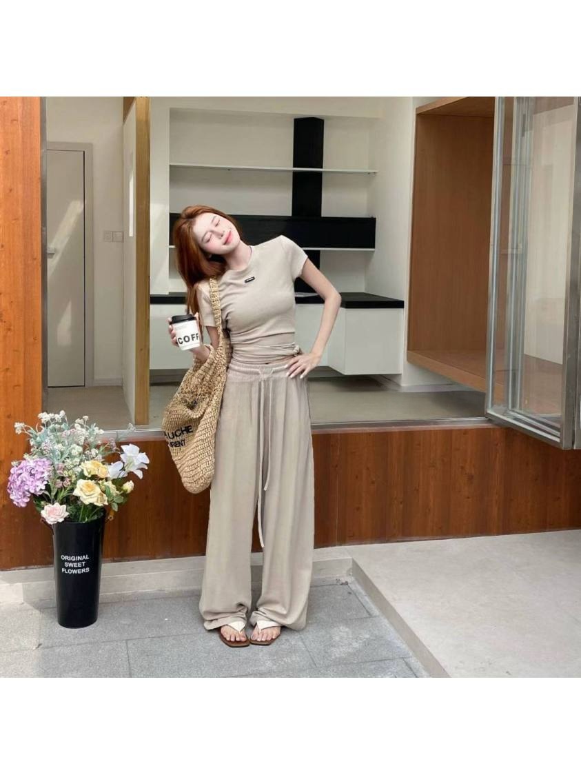 Women'S Young Fashion - Anti-Aging Korean Style T-Shirt And Wide