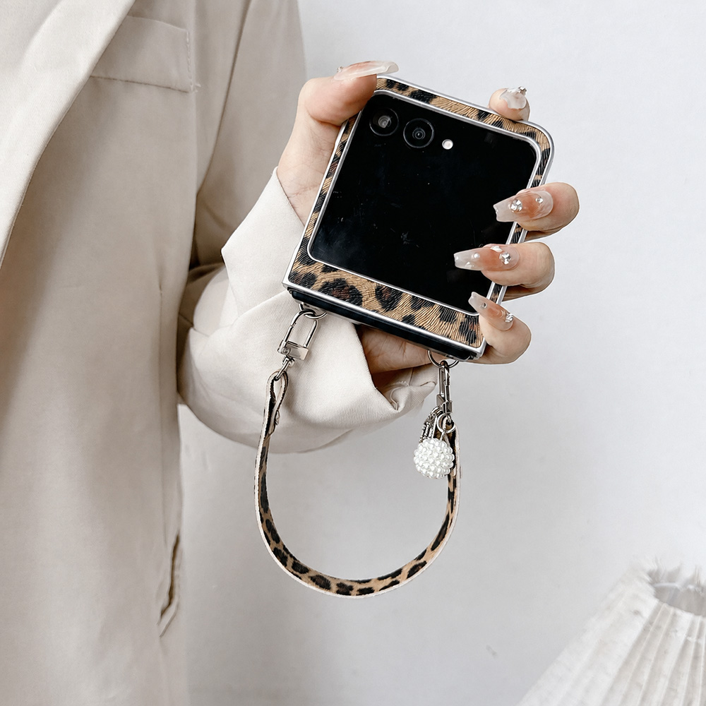 Leopard Print Folding Flip Pho - Women Fashion Designer ulasan dan harga